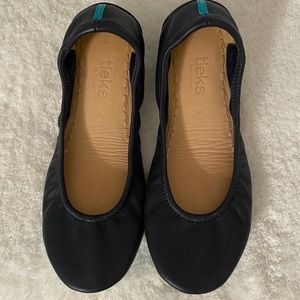 Tieks California Navy baller flats